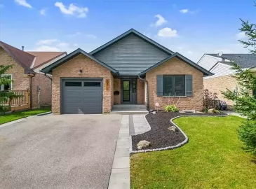 Centre Wellington, Ontario N1M3E7, 3 Bedrooms Bedrooms, ,3 BathroomsBathrooms,Single Family,For Sale,H4180303
