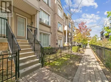3100 Boxford Crescent, Mississauga, Ontario L5M0X1, 3 Bedrooms Bedrooms, ,3 BathroomsBathrooms,Single Family,For Sale,Boxford,W7307100