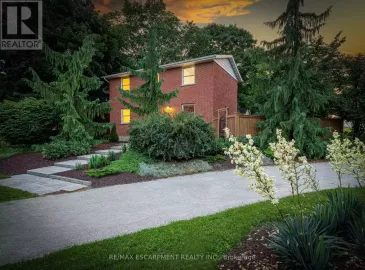 156 Jackson Street, Guelph/Eramosa, Ontario N0B2K0, 5 Bedrooms Bedrooms, ,2 BathroomsBathrooms,Single Family,For Sale,Jackson,X7307462 156 Jackson Street, Guelph/Eramosa, Ontario N0B2K0, 5 Bedrooms Bedrooms, ,2 BathroomsBathrooms,Single Family,For Sale,Jackson,X7307462