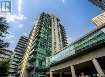 209 Fort York Boulevard, Toronto, Ontario M5V4A1, 3 Bedrooms Bedrooms, ,2 BathroomsBathrooms,Single Family,For Sale,Fort York,C7308026