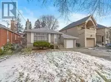 8 Carysfort Road, Toronto, Ontario M8Z4X2, 2 Bedrooms Bedrooms, ,1 BathroomBathrooms,Single Family,For Lease,Carysfort,W7308008