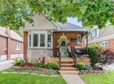 Hamilton, ON L9A3B6, 3 Bedrooms Bedrooms, ,2 BathroomsBathrooms,Single Family,For Sale,H4172970