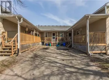 322 MCALPINE Avenue, Welland, Ontario L3B1V2, 7 Bedrooms Bedrooms, ,Multi-family,For Sale,MCALPINE,40486655 322 MCALPINE Avenue, Welland, Ontario L3B1V2, 7 Bedrooms Bedrooms, ,Multi-family,For Sale,MCALPINE,40486655