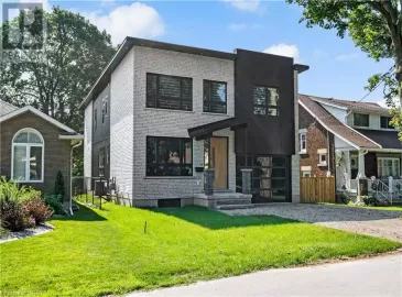 107 MAPLEWOOD Avenue, Cambridge, ON N3H2M5, 4 Bedrooms Bedrooms, ,4 BathroomsBathrooms,Single Family,For Sale,MAPLEWOOD,40491366