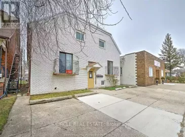 1042 Langlois, Windsor, ON N9A2H5, ,Multi-family,For Sale,Langlois,X7232358 1042 Langlois, Windsor, ON N9A2H5, ,Multi-family,For Sale,Langlois,X7232358