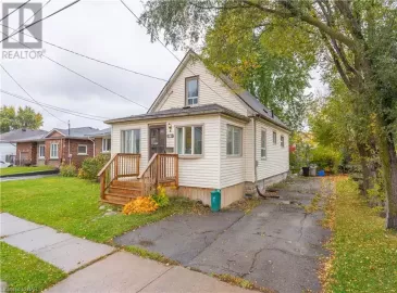 38 CLIFFORD Avenue, Welland, Ontario L3C2G1, 3 Bedrooms Bedrooms, ,1 BathroomBathrooms,Single Family,For Sale,CLIFFORD,40507629
