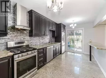 21 Chipmunk Crescent, Brampton, Ontario L6R1B8, 5 Bedrooms Bedrooms, ,4 BathroomsBathrooms,Single Family,For Sale,Chipmunk,W7282504 21 Chipmunk Crescent, Brampton, Ontario L6R1B8, 5 Bedrooms Bedrooms, ,4 BathroomsBathrooms,Single Family,For Sale,Chipmunk,W7282504
