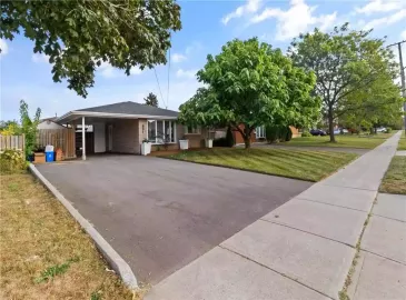 Hamilton, ON L8V3N2, 4 Bedrooms Bedrooms, ,2 BathroomsBathrooms,Single Family,For Sale,H4180023 Hamilton, ON L8V3N2, 4 Bedrooms Bedrooms, ,2 BathroomsBathrooms,Single Family,For Sale,H4180023