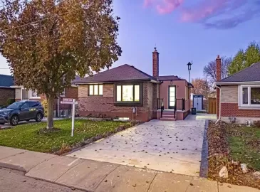 Hamilton, Ontario L8T2L3, 5 Bedrooms Bedrooms, ,2 BathroomsBathrooms,Single Family,For Sale,H4180031 Hamilton, Ontario L8T2L3, 5 Bedrooms Bedrooms, ,2 BathroomsBathrooms,Single Family,For Sale,H4180031