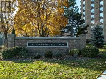 1515 Lakeshore Road, Mississauga, Ontario L5E3E3, 3 Bedrooms Bedrooms, ,2 BathroomsBathrooms,Single Family,For Sale,Lakeshore,W7301812 1515 Lakeshore Road, Mississauga, Ontario L5E3E3, 3 Bedrooms Bedrooms, ,2 BathroomsBathrooms,Single Family,For Sale,Lakeshore,W7301812