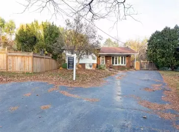 Burlington, ON L7T3S1, 4 Bedrooms Bedrooms, ,2 BathroomsBathrooms,Single Family,For Sale,H4180300 Burlington, ON L7T3S1, 4 Bedrooms Bedrooms, ,2 BathroomsBathrooms,Single Family,For Sale,H4180300