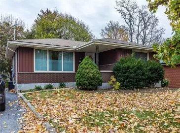 Hamilton, Ontario L9C2G5, 2 Bedrooms Bedrooms, ,1 BathroomBathrooms,Single Family,For Lease,H4180356 Hamilton, Ontario L9C2G5, 2 Bedrooms Bedrooms, ,1 BathroomBathrooms,Single Family,For Lease,H4180356