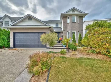 Beamsville, Ontario L3J0B6, 4 Bedrooms Bedrooms, ,3 BathroomsBathrooms,Single Family,For Sale,H4179599