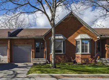 Dundas, ON L9H7M6, 2 Bedrooms Bedrooms, ,3 BathroomsBathrooms,Single Family,For Sale,H4179440
