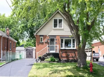 Hamilton, Ontario L9A4B9, 6 Bedrooms Bedrooms, ,3 BathroomsBathrooms,Single Family,For Sale,H4179629