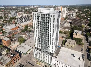 Hamilton, Ontario L8N2L1, 1 Bedroom Bedrooms, ,2 BathroomsBathrooms,Single Family,For Lease,H4179591
