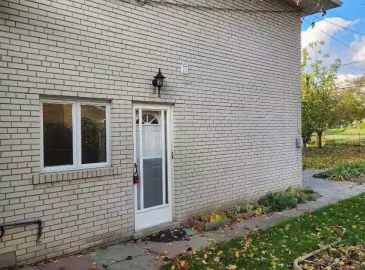 2143 Linby Street, Mississauga, ON L4Y1V6, 1 Bedroom Bedrooms, ,1 BathroomBathrooms,Single Family,For Lease,Linby,W7289088 2143 Linby Street, Mississauga, ON L4Y1V6, 1 Bedroom Bedrooms, ,1 BathroomBathrooms,Single Family,For Lease,Linby,W7289088