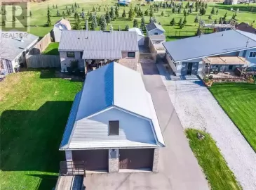 982 59 Highway, Port Rowan, ON N0E1M0, 3 Bedrooms Bedrooms, ,2 BathroomsBathrooms,Single Family,For Sale,59,40513562