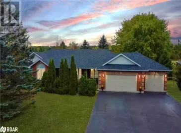 22 PINEVIEW Trail, Essa, Ontario L0M1T0, 5 Bedrooms Bedrooms, ,4 BathroomsBathrooms,Single Family,For Sale,PINEVIEW,40514056