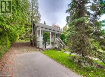 206 QUEEN Street, Cambridge, Ontario N3C2B4, 3 Bedrooms Bedrooms, ,2 BathroomsBathrooms,Single Family,For Sale,QUEEN,40513896