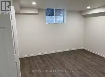 76 Maple Fields Circle, Aurora, Ontario L4G3X6, 3 Bedrooms Bedrooms, ,1 BathroomBathrooms,Single Family,For Lease,Maple Fields,N7306058 76 Maple Fields Circle, Aurora, Ontario L4G3X6, 3 Bedrooms Bedrooms, ,1 BathroomBathrooms,Single Family,For Lease,Maple Fields,N7306058