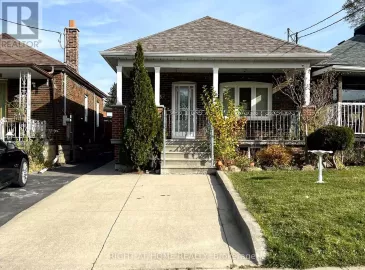 57 Chamberlain, Toronto, Ontario M6E4J9, 2 Bedrooms Bedrooms, ,1 BathroomBathrooms,Single Family,For Lease,Chamberlain,W7309446