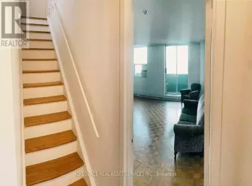 1071 Woodbine, Toronto, Ontario M4C4C2, 2 Bedrooms Bedrooms, ,1 BathroomBathrooms,Single Family,For Lease,Woodbine,E7309764 1071 Woodbine, Toronto, Ontario M4C4C2, 2 Bedrooms Bedrooms, ,1 BathroomBathrooms,Single Family,For Lease,Woodbine,E7309764