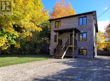 325 Hughson Street, Gravenhurst, ON P1P1G9, 6 Bedrooms Bedrooms, ,3 BathroomsBathrooms,Single Family,For Sale,Hughson,X7201924