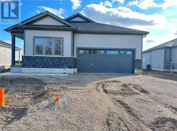 159 ELLEN Street, North Perth, Ontario N0B1B0, 1 Bedroom Bedrooms, ,2 BathroomsBathrooms,Single Family,For Sale,ELLEN,40511579