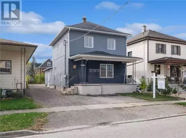 7 MAITLAND Street, Thorold, Ontario L2V3A4, 6 Bedrooms Bedrooms, ,3 BathroomsBathrooms,Multi-family,For Sale,MAITLAND,40511898