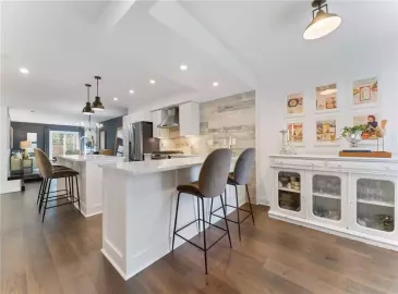 Hamilton, ON L9C7S8, 2 Bedrooms Bedrooms, ,3 BathroomsBathrooms,Single Family,For Sale,H4179658 Hamilton, ON L9C7S8, 2 Bedrooms Bedrooms, ,3 BathroomsBathrooms,Single Family,For Sale,H4179658
