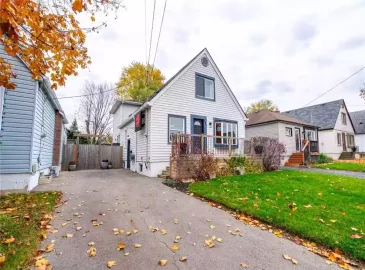 Hamilton, Ontario L8V3C9, 4 Bedrooms Bedrooms, ,3 BathroomsBathrooms,Single Family,For Sale,H4179778