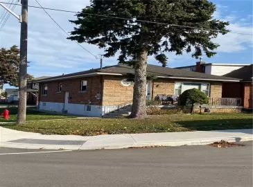 Hamilton, ON L8H1G3, 1 Bedroom Bedrooms, ,1 BathroomBathrooms,Single Family,For Lease,H4179761