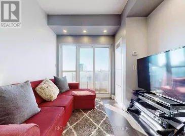 181 Village Green Square, Toronto, Ontario M1S0L3, 2 Bedrooms Bedrooms, ,1 BathroomBathrooms,Single Family,For Sale,Village Green,E7304288