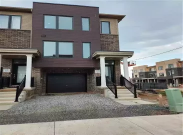 Hamilton, Ontario L8H0B5, 3 Bedrooms Bedrooms, ,2 BathroomsBathrooms,Single Family,For Lease,H4180365