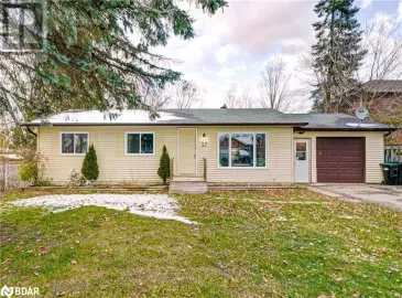 27 YEO Street, Penetanguishene, Ontario L9M1C9, 2 Bedrooms Bedrooms, ,2 BathroomsBathrooms,Single Family,For Sale,YEO,40514486 27 YEO Street, Penetanguishene, Ontario L9M1C9, 2 Bedrooms Bedrooms, ,2 BathroomsBathrooms,Single Family,For Sale,YEO,40514486