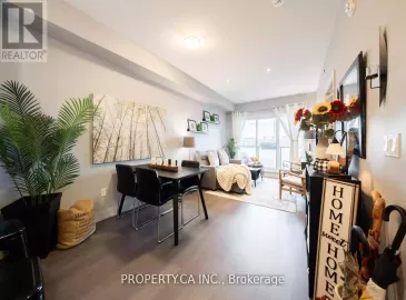 555 William Graham Drive, Aurora, Ontario L4G7C4, 2 Bedrooms Bedrooms, ,2 BathroomsBathrooms,Single Family,For Sale,William Graham,N7310282