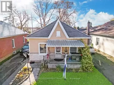 50 Aberdeen, Brantford, Ontario N3S1R8, 3 Bedrooms Bedrooms, ,1 BathroomBathrooms,Single Family,For Sale,Aberdeen,X7309932 50 Aberdeen, Brantford, Ontario N3S1R8, 3 Bedrooms Bedrooms, ,1 BathroomBathrooms,Single Family,For Sale,Aberdeen,X7309932