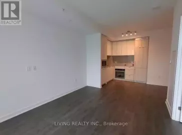 125 Blue Jays Way, Toronto, Ontario M5V0N5, 2 Bedrooms Bedrooms, ,1 BathroomBathrooms,Single Family,For Lease,Blue Jays,C7310618