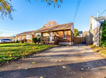 Niagara Falls, ON L2E5H4, 3 Bedrooms Bedrooms, ,2 BathroomsBathrooms,Single Family,For Sale,H4180425