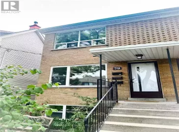 79 Greensides, Toronto, Ontario M6G3P8, 2 Bedrooms Bedrooms, ,1 BathroomBathrooms,Single Family,For Lease,Greensides,C7311224 79 Greensides, Toronto, Ontario M6G3P8, 2 Bedrooms Bedrooms, ,1 BathroomBathrooms,Single Family,For Lease,Greensides,C7311224