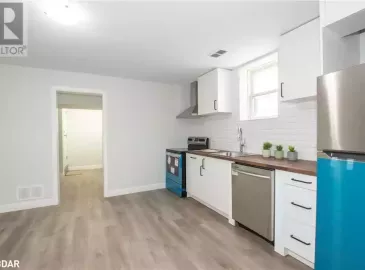 30 CLASSIC Avenue, Welland, Ontario L3B1P4, 2 Bedrooms Bedrooms, ,1 BathroomBathrooms,Single Family,For Lease,CLASSIC,40515215 30 CLASSIC Avenue, Welland, Ontario L3B1P4, 2 Bedrooms Bedrooms, ,1 BathroomBathrooms,Single Family,For Lease,CLASSIC,40515215