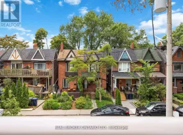 150 Logan, Toronto, Ontario M4M2M5, 3 Bedrooms Bedrooms, ,3 BathroomsBathrooms,Single Family,For Lease,Logan,E7311376
