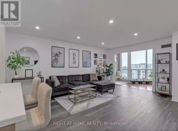 309 Major Mackenzie Drive, Richmond Hill, Ontario L4C9V5, 2 Bedrooms Bedrooms, ,2 BathroomsBathrooms,Single Family,For Sale,Major Mackenzie,N7311420