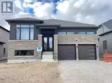 148 Rosanne Circle, Wasaga Beach, Ontario L9Z0N5, 4 Bedrooms Bedrooms, ,4 BathroomsBathrooms,Single Family,For Lease,Rosanne,S7311522
