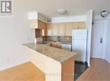 250 Queens Quay, Toronto, Ontario M5J2N2, 2 Bedrooms Bedrooms, ,1 BathroomBathrooms,Single Family,For Lease,Queens,C7311920 250 Queens Quay, Toronto, Ontario M5J2N2, 2 Bedrooms Bedrooms, ,1 BathroomBathrooms,Single Family,For Lease,Queens,C7311920