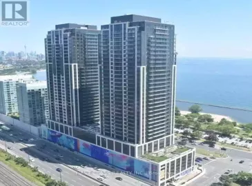 1926 Lakeshore Boulevard, Toronto, Ontario M6S1A1, 3 Bedrooms Bedrooms, ,2 BathroomsBathrooms,Single Family,For Lease,Lakeshore,W7311936