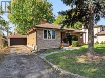 229 WEST SIDE Road, Port Colborne, Ontario L3K5L1, 4 Bedrooms Bedrooms, ,1 BathroomBathrooms,Single Family,For Sale,WEST SIDE,40515046