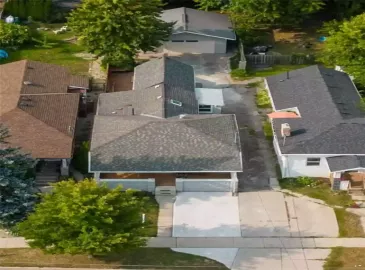 London, Ontario N6B1G6, 4 Bedrooms Bedrooms, ,2 BathroomsBathrooms,Single Family,For Sale,H4180493