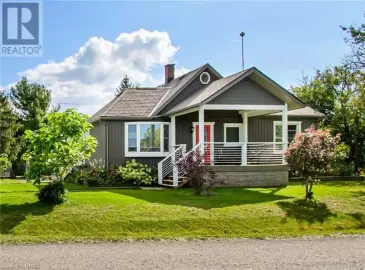 2904 BAKER Road, Niagara Falls, ON L2G0K3, 3 Bedrooms Bedrooms, ,1 BathroomBathrooms,Single Family,For Sale,BAKER,40486066